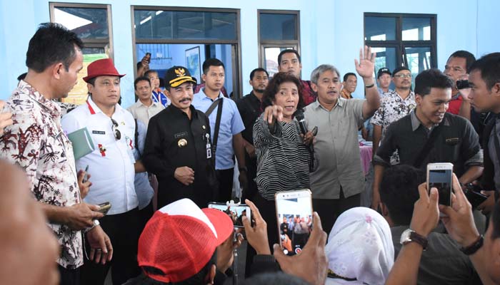 Datangi Gerai Cantrang, Susi Pudjiastuti Diprotes