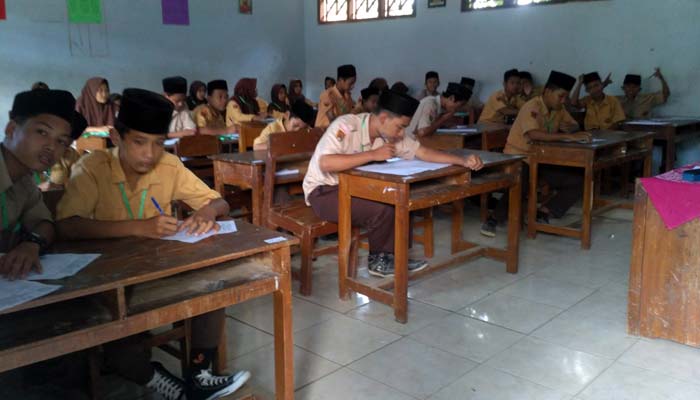 MTs NU Karanganyar