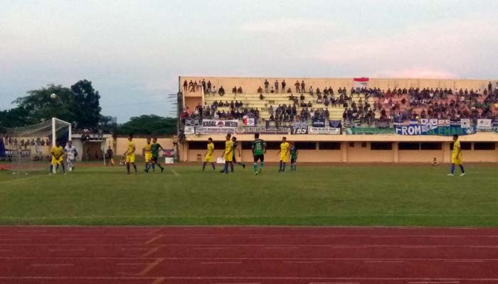 PSIM Yogyakarta Dilibas 2-0