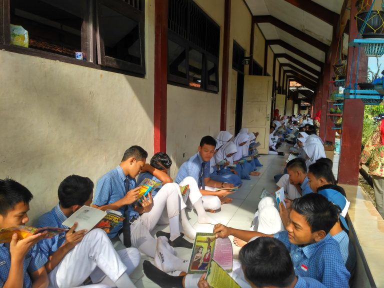 SMPN 1 Siwalan Tingkatkan Semangat  Literasi Siswa  Radar 