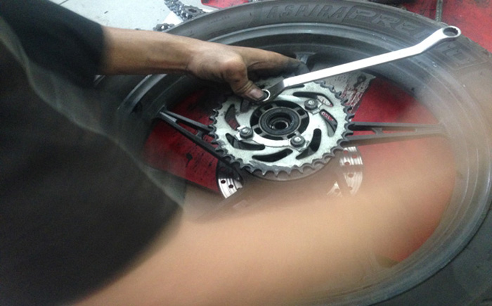 Menghitung Gigi Ratio Gearbox Sepeda Motor