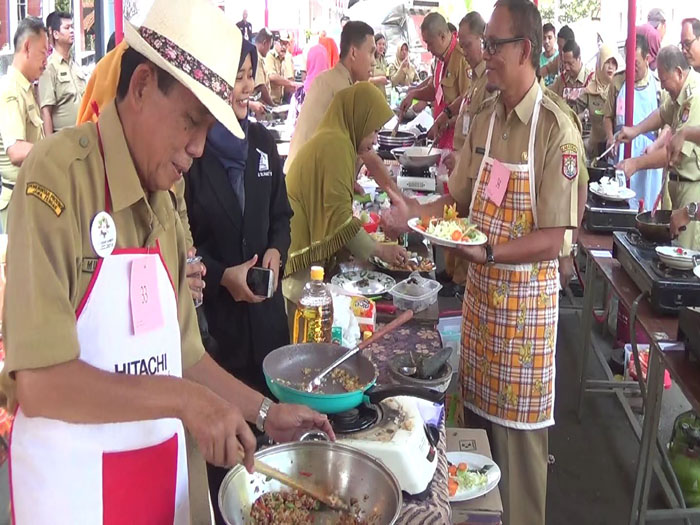 Lomba Racik Nasi Goreng