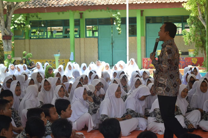 Pendidikan Karakter dari Wihaji