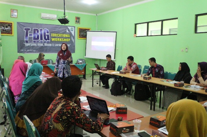 Guru Harus Bisa Beri Pembelajaran yang Visioner
