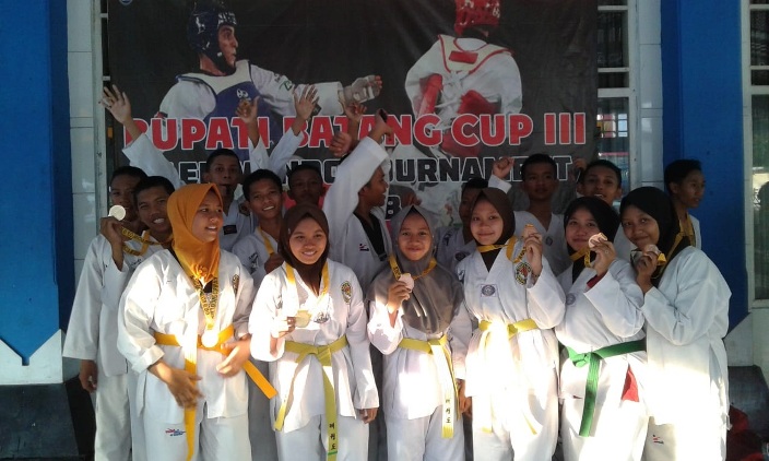 Wow, Taekwondo SMK Neswara Borong 14 Medali