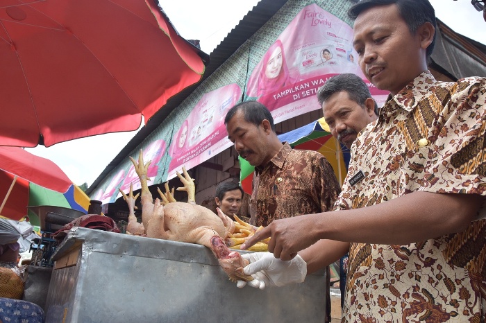 101 Rumah  Potong Ayam  Belum Memenuhi Syarat RPU Halal 