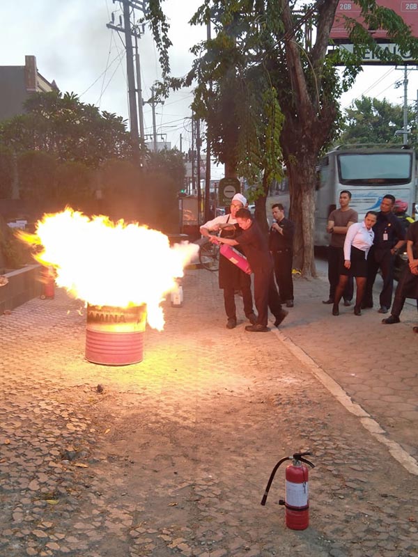 2 - Hotel Santika Pekalongan