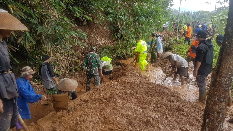 Curah Hujan Tinggi, BPBD Siagakan Posko 24 Jam dan Relawan ...